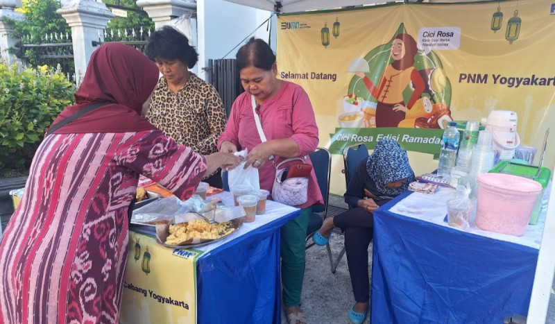 Bazar Takjil, PNM Gelar Program Cici Rosa untuk Nasabah