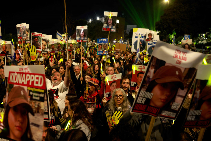 Kecam Netanyahu, Ribuan Warga Israel Menuntut Pembebasan Sandera