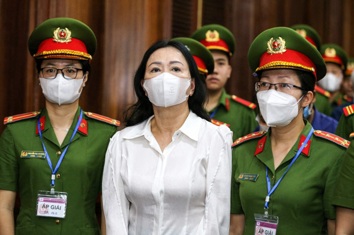 Pengusaha Properti Vietnam Menghadapi Keputusan dalam Penipuan US$12.5 Miliar