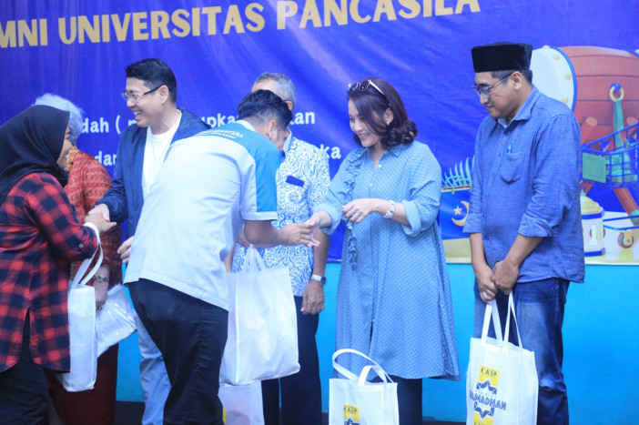 Civitas Akademika Universitas Pancasila Bangun Solidaritas