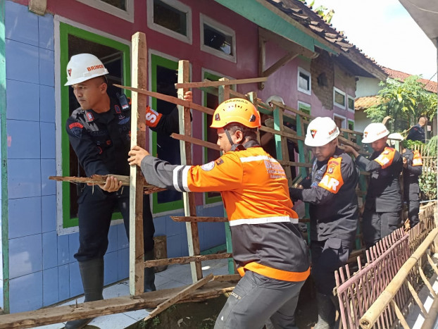 Tim Tanggap Bencana BAZNAS Respons Cepat Bantu Korban Gempa Bumi di Garut
