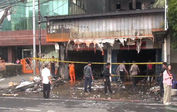 Polisi Akan Periksa Pemilik Toko Bingkai yang Terbakar di Mampang