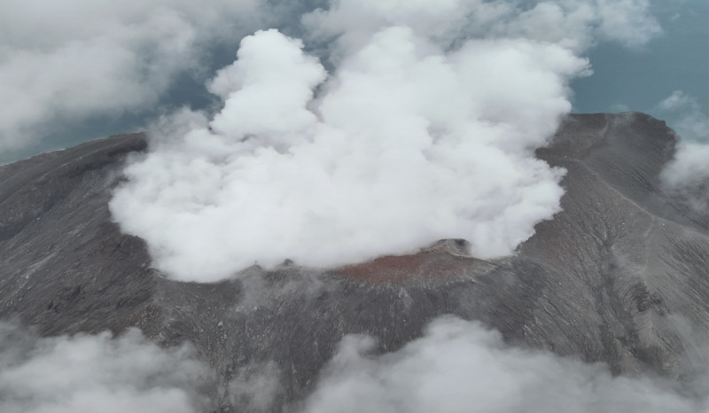 Gunung Ruang Kembali Erupsi, Masyarakat Diminta untuk Menjauh dengan Radius 4 Kilometer