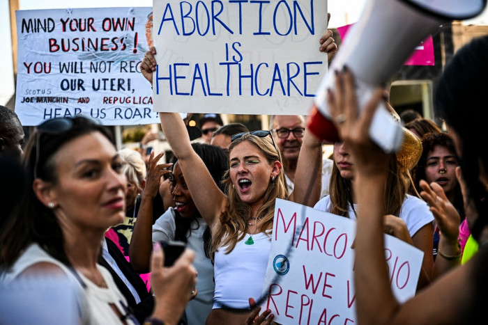 Pengadilan Agung Florida Memungkinkan Amendemen Hak Aborsi 