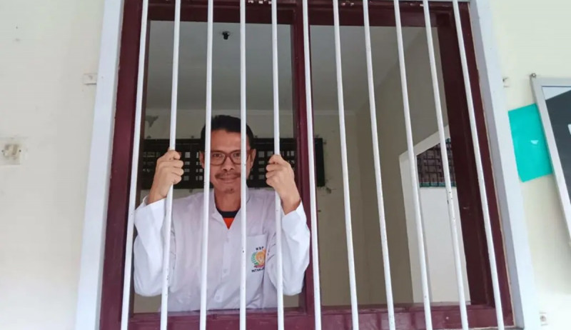Aktivis Lingkungan Karimunjawa Jepara Daniel Frits Maurits Tangkilisan Divonis Tujuh Bulan Penjara