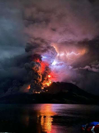 Aktivitas Vulkanis Melemah, Status Gunung Ruang Turun ke Level III Siaga