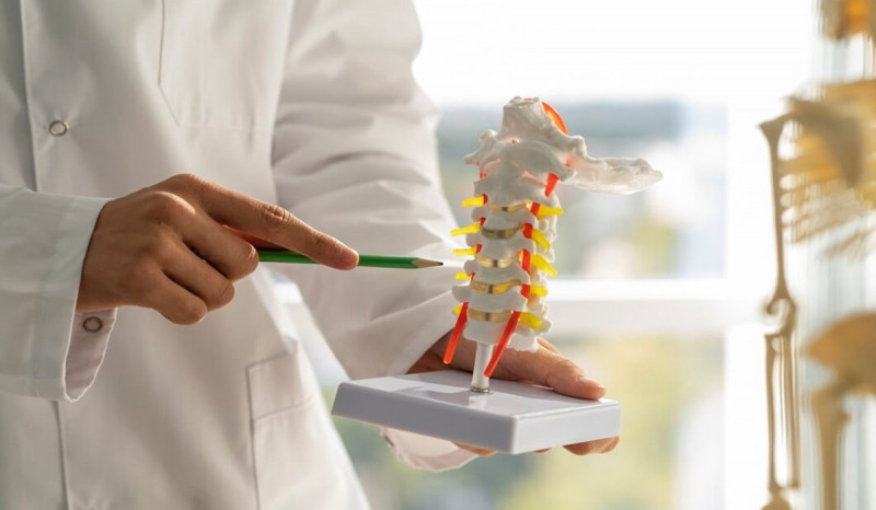 Terjadi Tanpa Gejala, Begini Cara Pengobatan Osteoporosis 