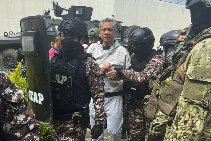 Mantan Wakil Presiden Ekuador Jorge Glas Memohon Bantuan di Tengah Krisis dengan Meksiko