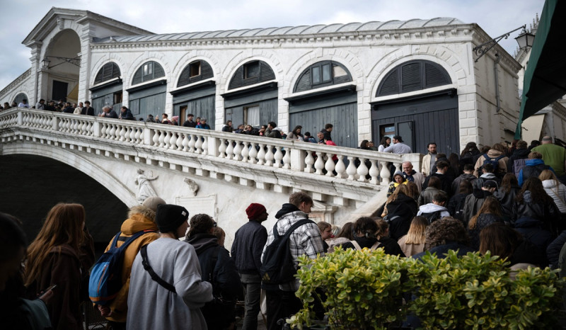 Venesia Berlakukan Tiket Masuk untuk Atasi Tekanan Wisatawan Harian