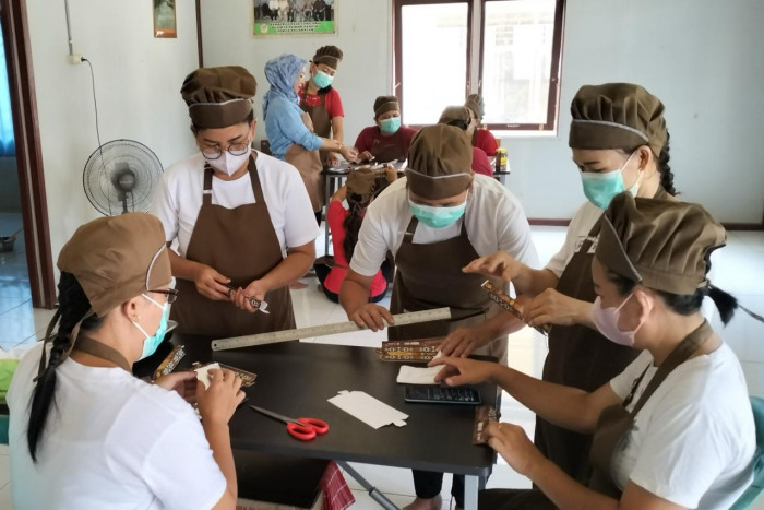 Rumah Cokelat, Buah Kolaborasi yang Mengoptimalkan Potensi Desa Lung Anai
