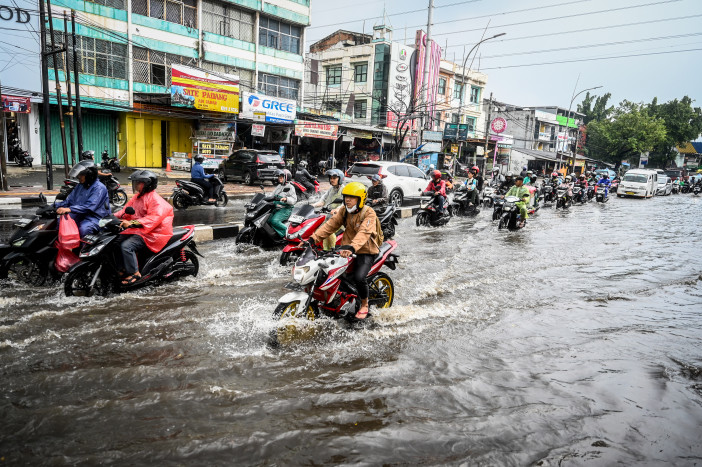 Hujan Guyur Jakarta, Sejumlah Ruas Jalan Tergenang
