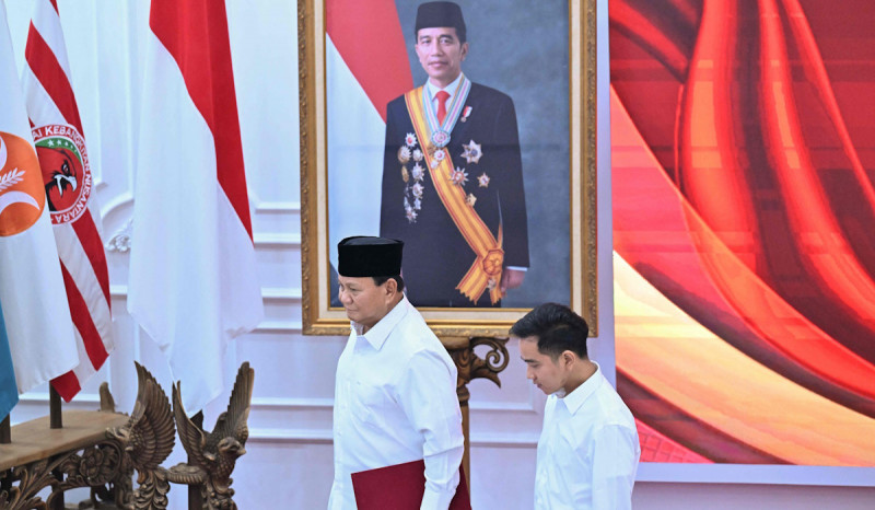 Tak Diakui PDIP, Jokowi dan Gibran Dinilai Pas Berlabuh di PSI atau Golkar