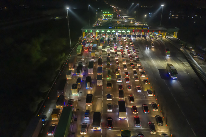 Kepadatan Arus Balik Mulai Nampak di Tol Cikampek