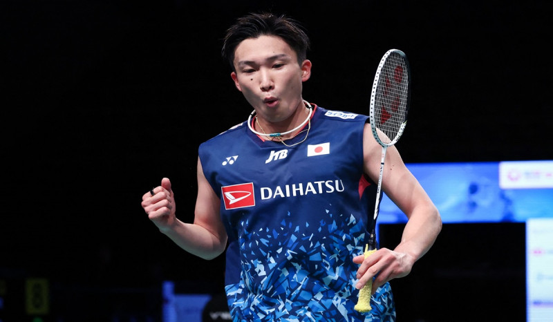 Kento Momota Putuskan Gantung Raket di Usia 29 Tahun