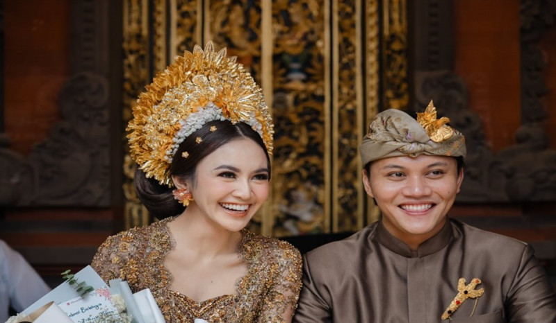 Jelang Pernikahan, Rizky Febian dan Mahalini Lakukan Upacara Adat Bali 