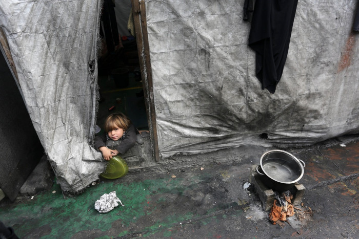 Distribusi Makanan UNRWA di Gaza Ditangguhkan karena Kurangnya Pasokan