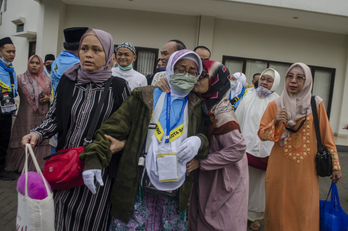 Sebanyak 1.181 Calon Jemaah Haji Bandung Barat Berangkat ke Tanah Suci