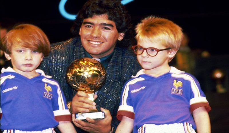 Golden Ball Milik Diego Maradona akan Dilelang di Paris