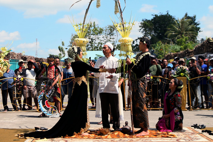 PT PG Rajawali II memulai Rangkaian Giling Tebu di Cirebon