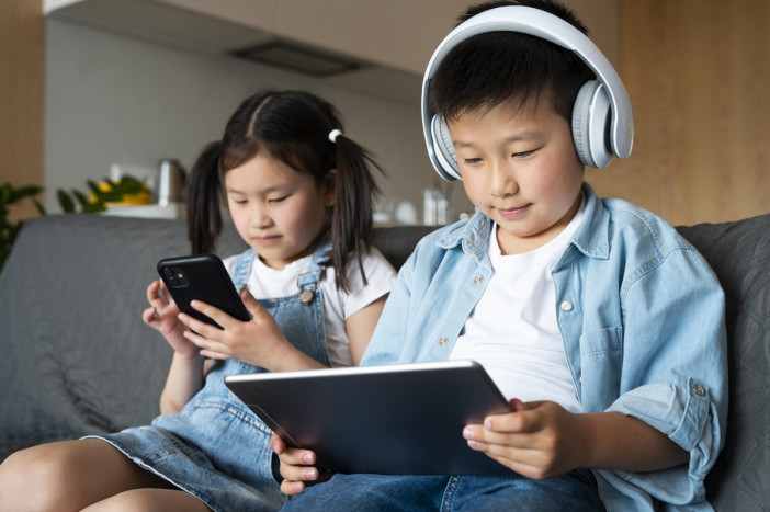 Amankah Mengatur Ulang Internet untuk Anak?