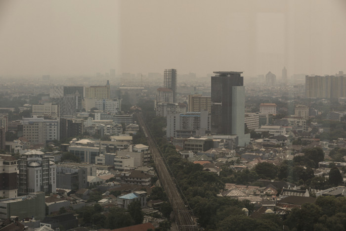Antisipasi Polusi Udara Jakarta, Heru Budi Pastikan Water Mist Siap Digunakan
