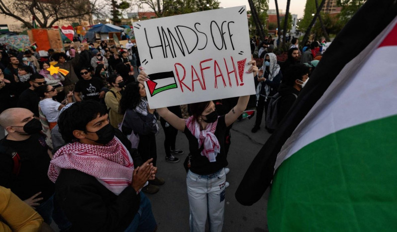 Biden Dukung Protes Damai Gaza di Hadapan Mahasiswa
