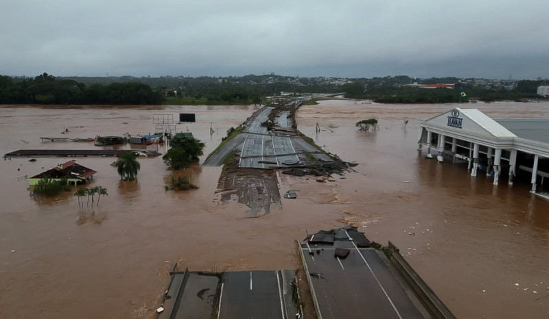Korban Tewas Banjir Brasil Capai 55 Orang