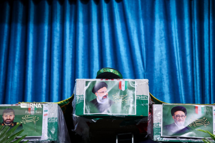 Jenazah Presiden Iran Ebrahim Raisi Disambut dengan Haru