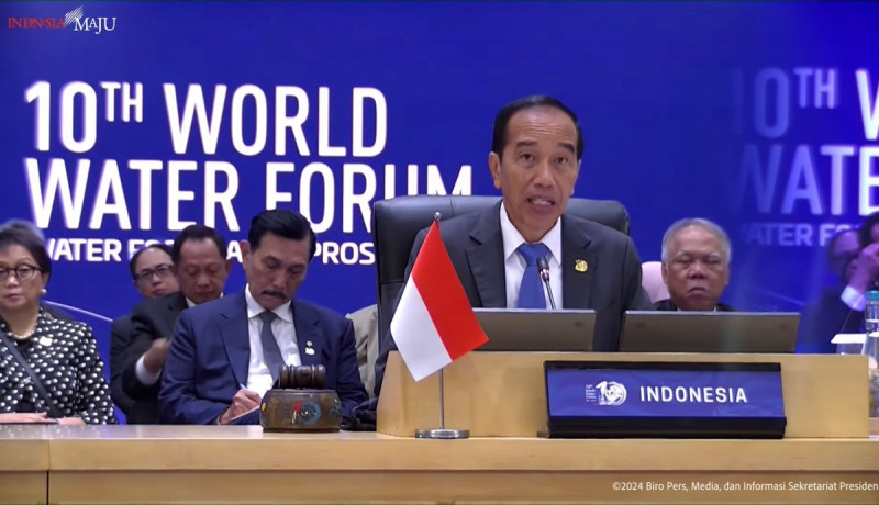 Jokowi Pamer Restorasi Sungai Citarum dan PLTS Terapung Cirata di KTT WWF ke-10