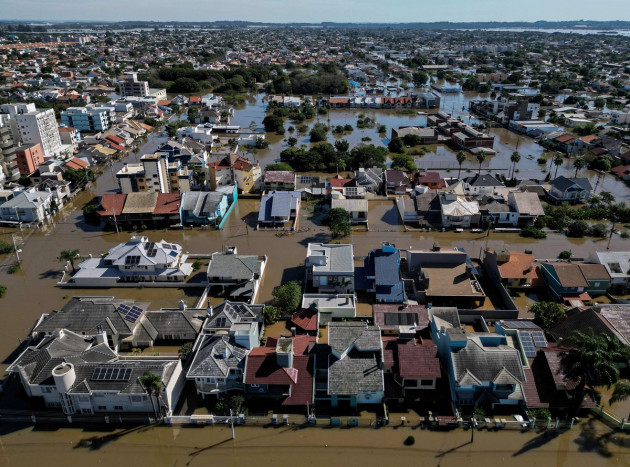 95 Orang Meninggal Akibat Banjir di Brasil