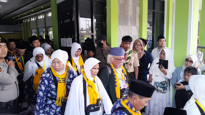 Ini Benda Paling Banyak Disita dari Calon Haji di Surabaya