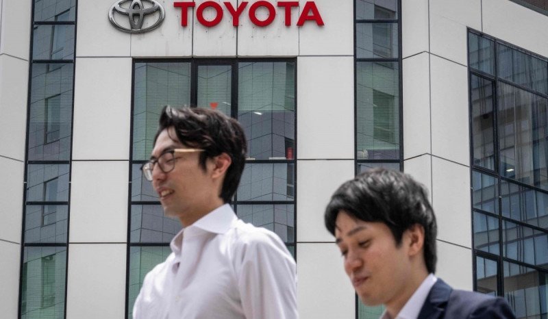 Raksasa Otomotif Jepang Toyota Cetak Rekor Laba Bersih
