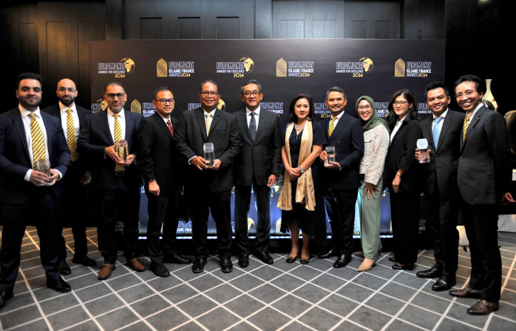 UUS Maybank Indonesia Raih Penghargaan Global, Euromoney Islamic Finance Award