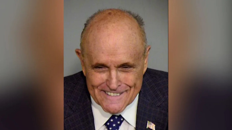 Mantan Pengacara Donald Trump, Rudy Giuliani Diproses Hukum di Phoenix
