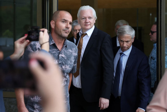 Pendiri WikiLeaks Julian Assange Pulang ke Australia sebagai Pria Bebas Setelah 12 Tahun