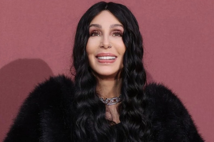 Lagu Hits Cher Believe Ternyata Hasil Debat di Studio