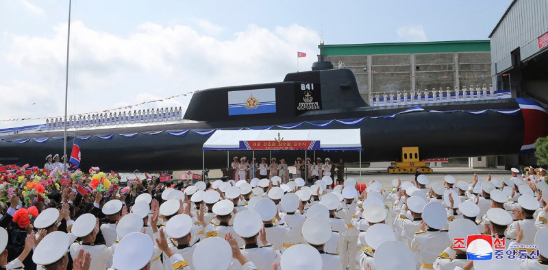 Pergerakan Kapal Selam Korea Utara Menunjukkan Persiapan Uji Coba Rudal