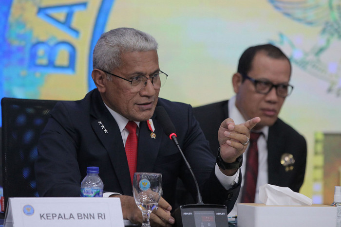 HANI 2024, PJ Gubernur Riau Terima Penghargaan dari BNN