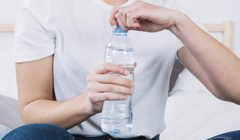 Waspadai Bromat, Senyawa Kimia di Air Minum Kemasan yang Lebih Bahaya dari BPA