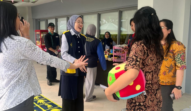 Holiday Inn & Suites Jakarta Gajah Mada Lestarikan Warisan Budaya selama Liburan Sekolah