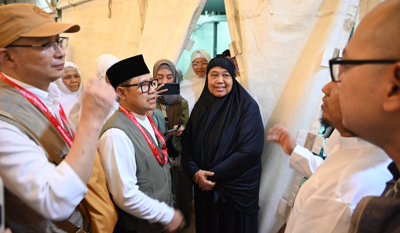 Sidak Tenda Jemaah Haji di Mina, Gus Muhaimin Prihatin dengan Kondisi Tenda Jemaah Haji Indonesia