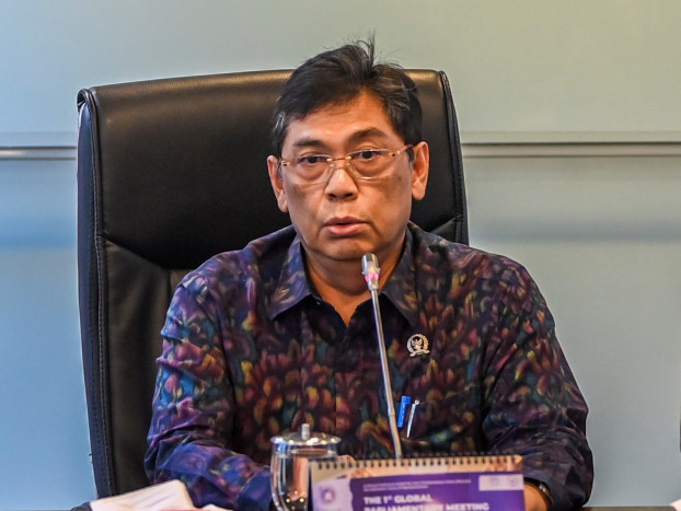 PDIP Tunggu Surpres Revisi UU TNI