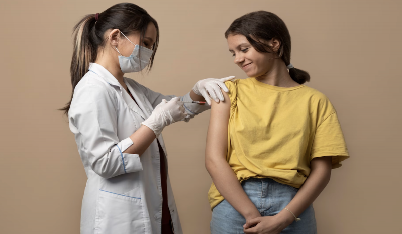 Daftar 5 Vaksin Penting yang Perlu Dilakukan oleh Perempuan