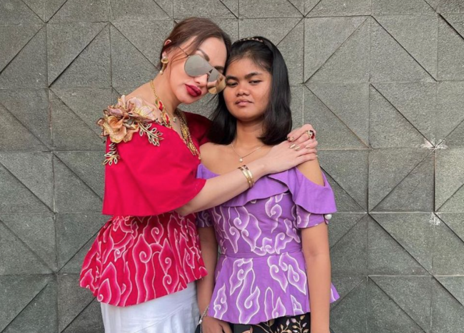 Fashion Designer Eni Joe Bangga Penyandang Disabilitas bisa Tampil Modis Lewat Karyanya